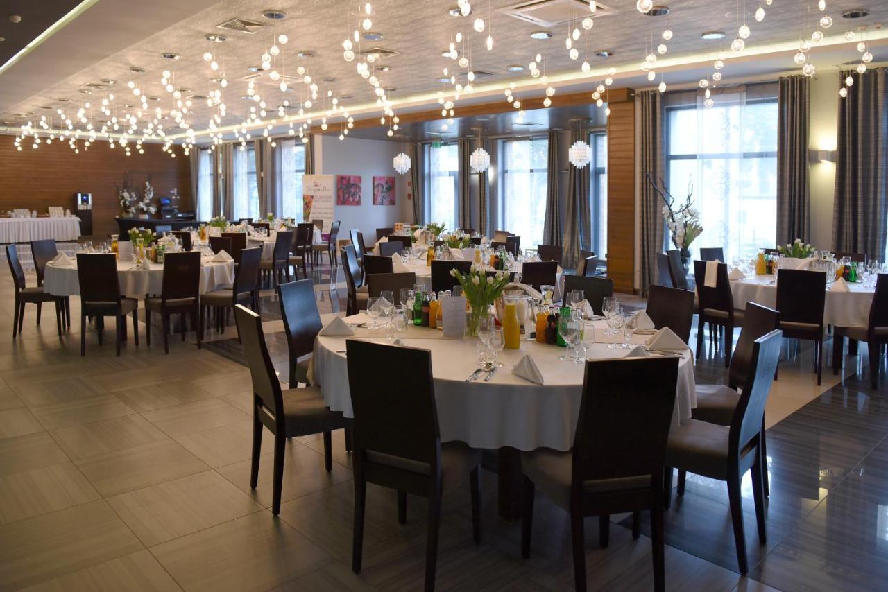 Hotel Grzegorzewski Tuszyn Eksteriør bilde